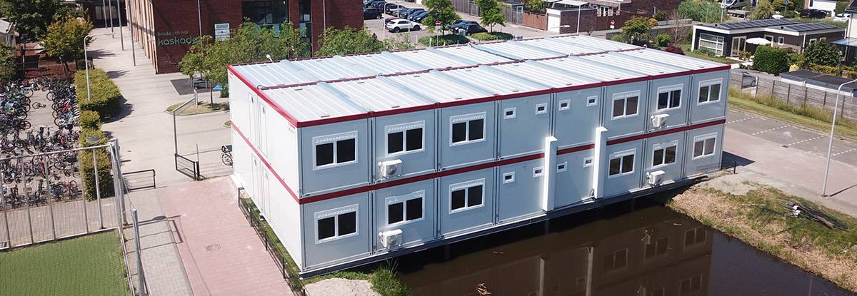 Schakelunits als spoedlocatie boven het water